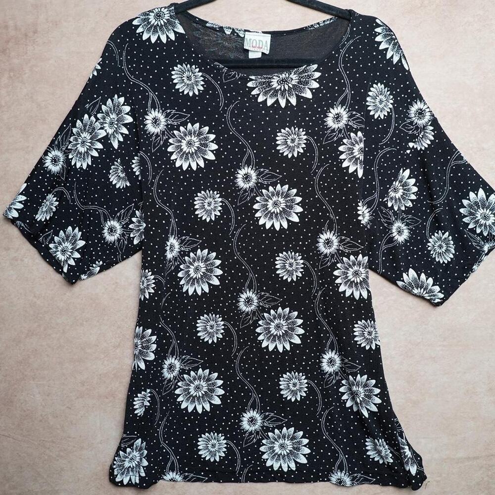 Moda Bazaar Floral Top Black White Large 90s